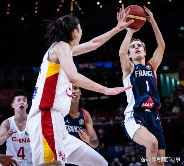 包含重要助攻首场状态出色,加拿大队观众沸腾!,穆古鲁扎重返赛场引发球迷热议的词条 包含重要助攻首场状态出色,加拿大队观众沸腾!,穆古鲁扎重返赛场引发球迷热议的词条