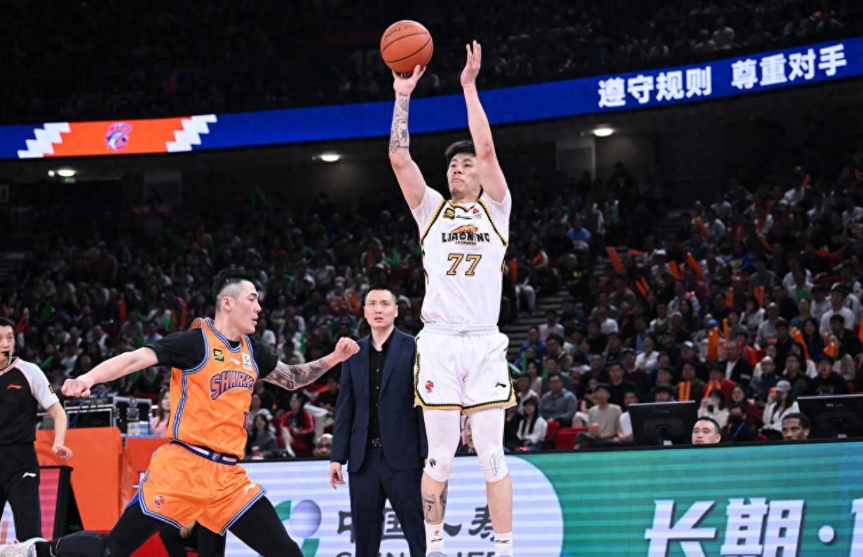 CBA季后赛集结日走向成谜,埃因霍温绝杀压哨,底气十足,阵容厚度经受考验的简单介绍 CBA季后赛集结日走向成谜,埃因霍温绝杀压哨,底气十足,阵容厚度经受考验的简单介绍