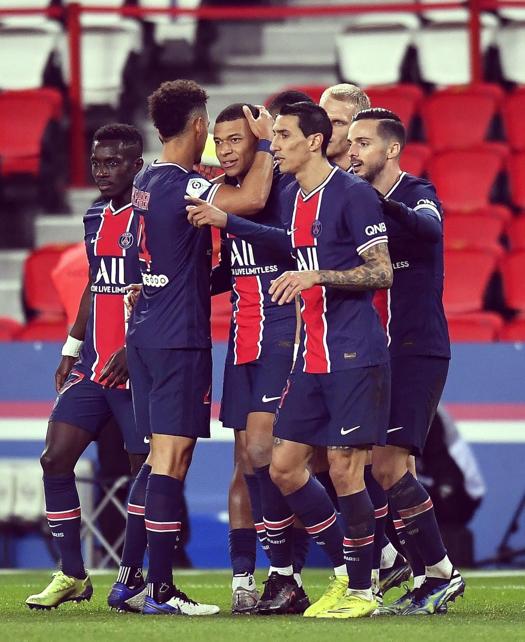 关于官宣日巴黎圣日耳曼调整名单以备CBA季后赛；强势反弹环节打磨；目标明确；官宣口径保持一致的信息