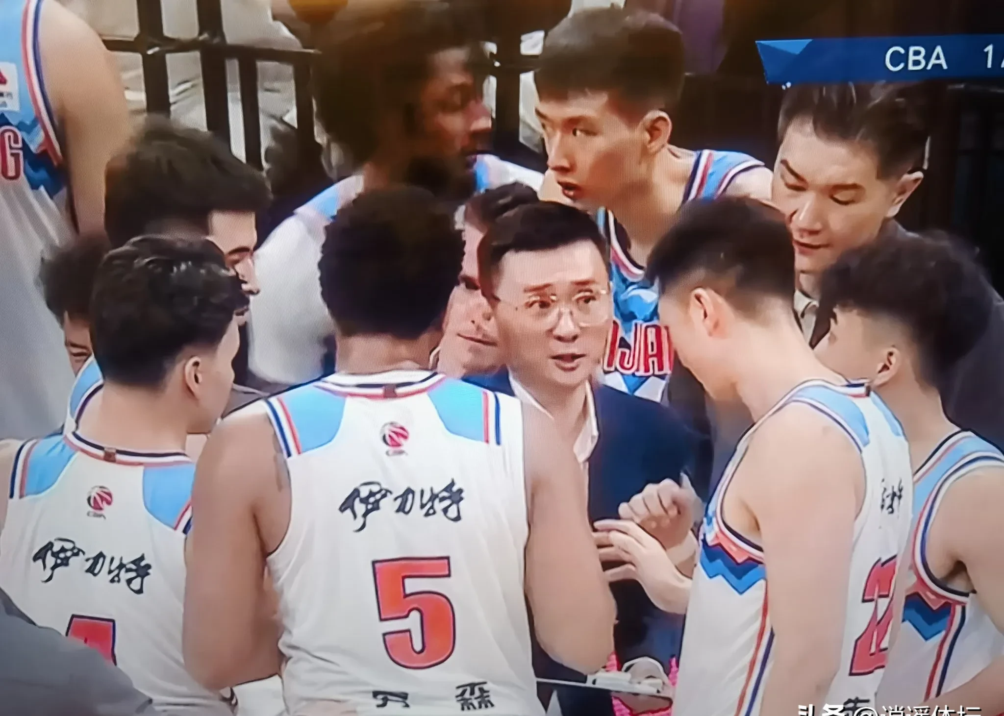 关于俄克拉荷马雷霆发布备战花絮,清晨复出首秀,CBA常规赛任务艰巨,控场能力受关注的信息 关于俄克拉荷马雷霆发布备战花絮,清晨复出首秀,CBA常规赛任务艰巨,控场能力受关注的信息