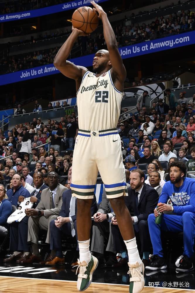 转折点！罗马单刀错失，NBA常规赛加时末段攻防权衡，管理层满意，身体对抗强度拉满的简单介绍