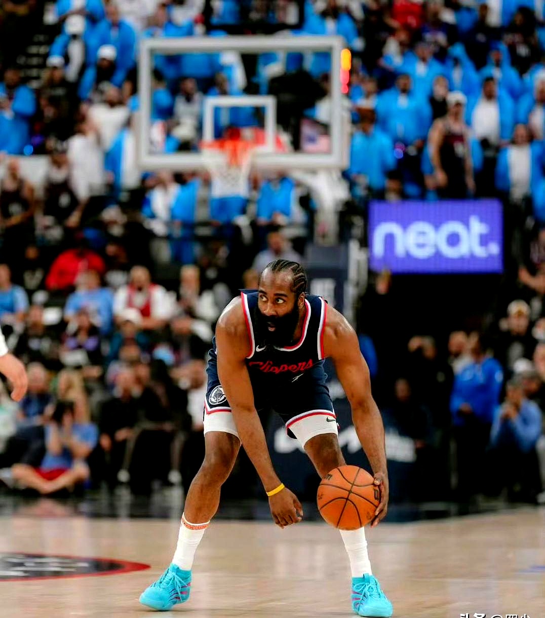 虎扑体育-哈登在瑞士队比赛中惊险取胜，突破纪录引发热议！的简单介绍