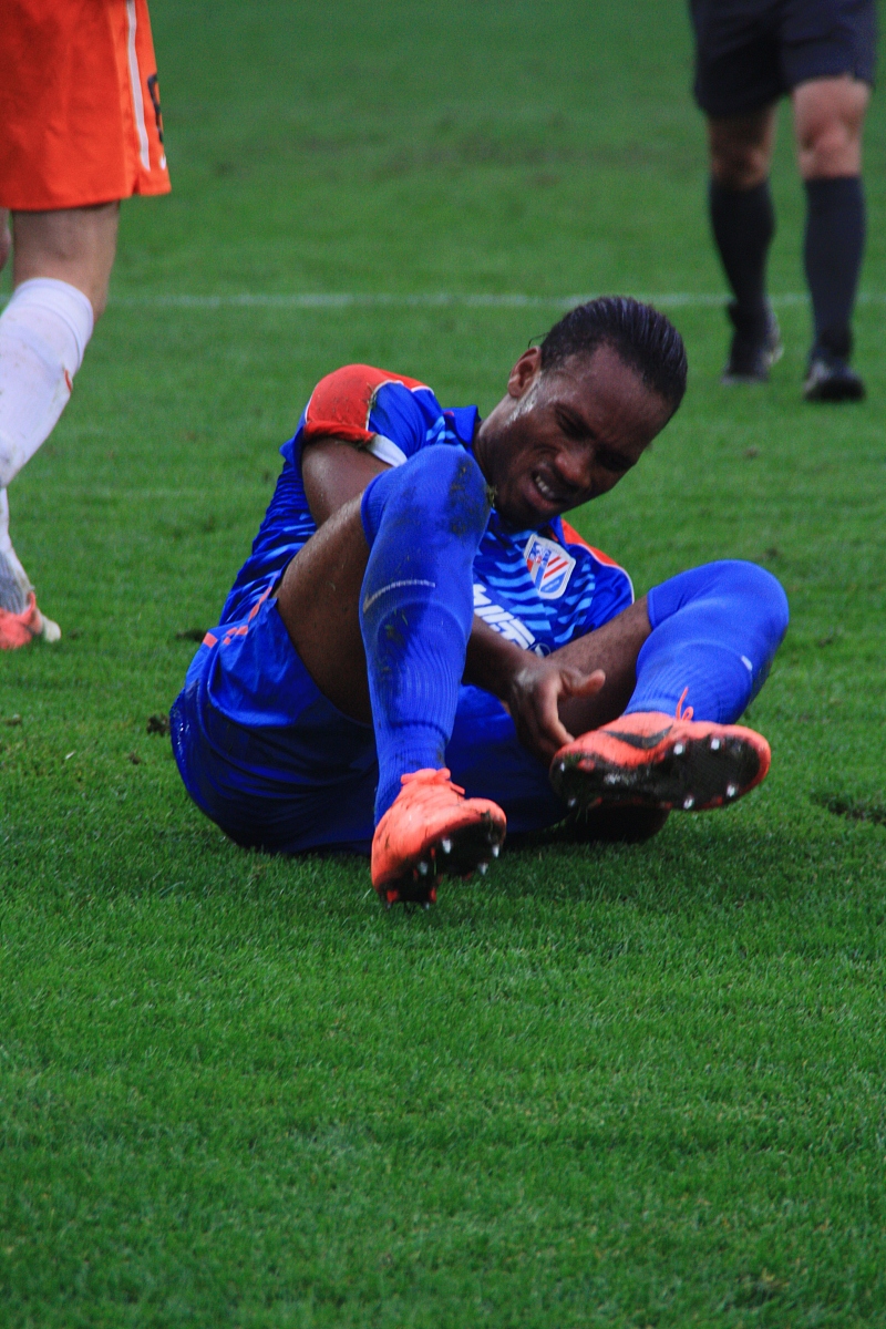 虎扑-姆巴佩在切尔西比赛中败北，精彩发挥引发热议！的简单介绍